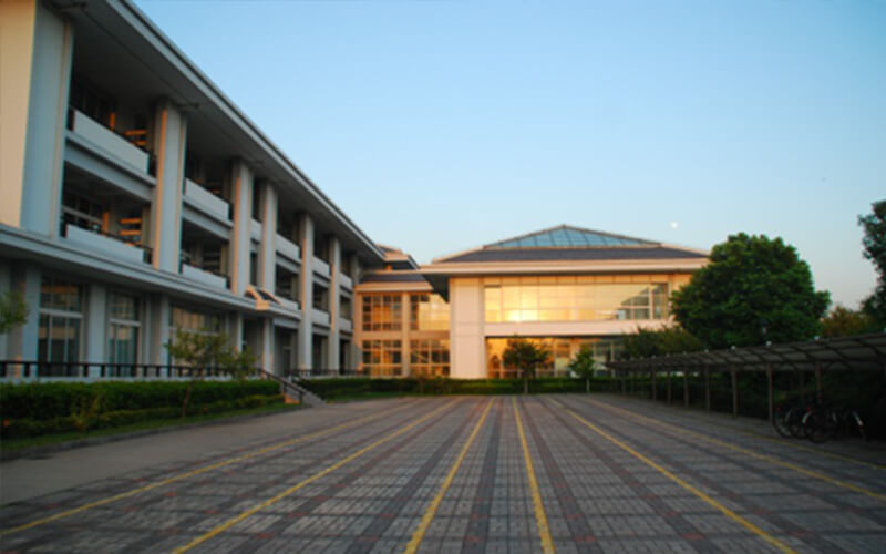 Shanghai International Studies University — campus