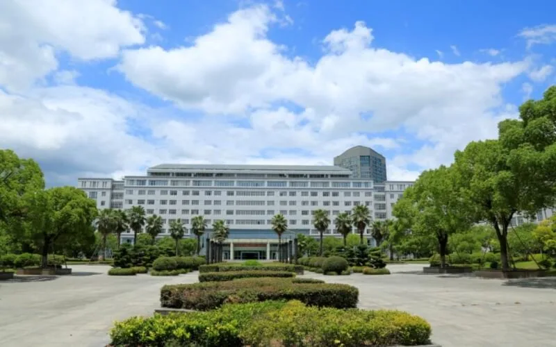 Zhejiang Chinese Medical University campus